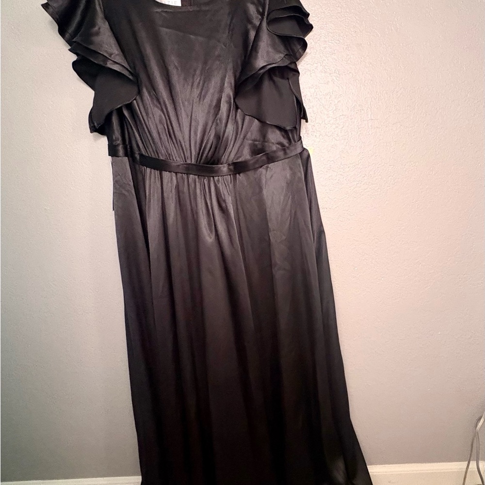 Black Satin Flutter-Sleeve Maxi Dress - Picture 6 of 6